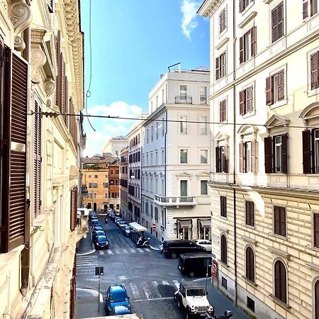 Traditional Style In The City Center Rome Extérieur photo