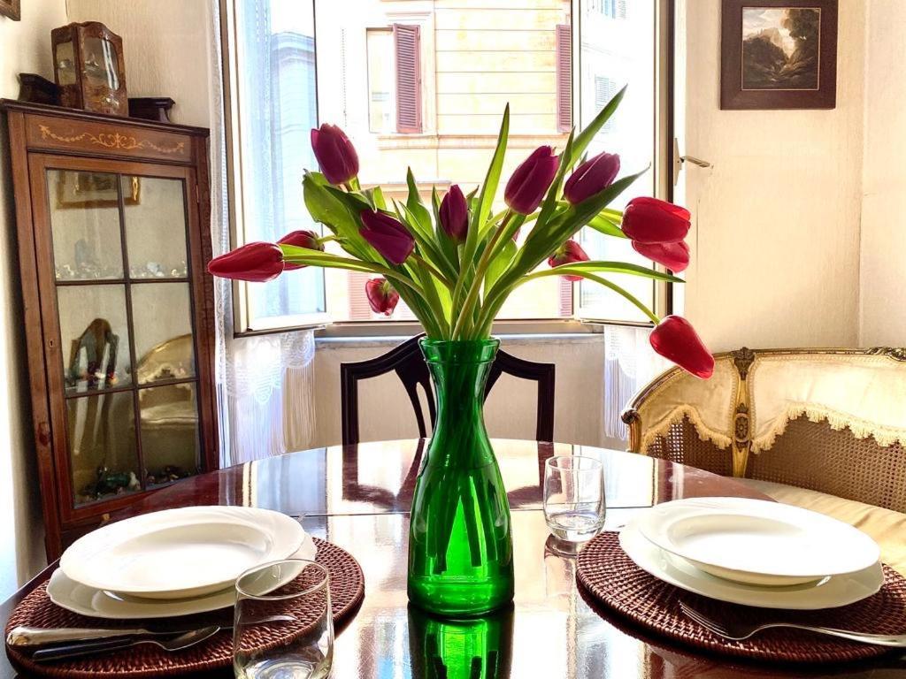 Traditional Style In The City Center Rome Extérieur photo