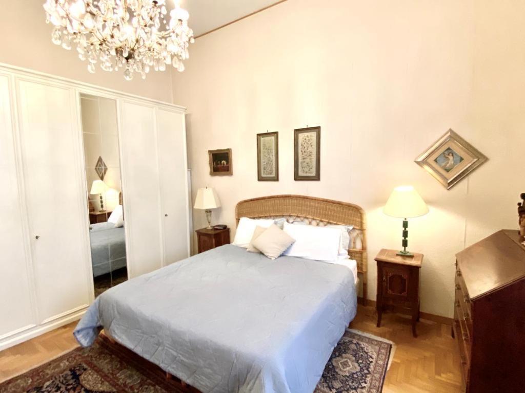 Traditional Style In The City Center Rome Extérieur photo