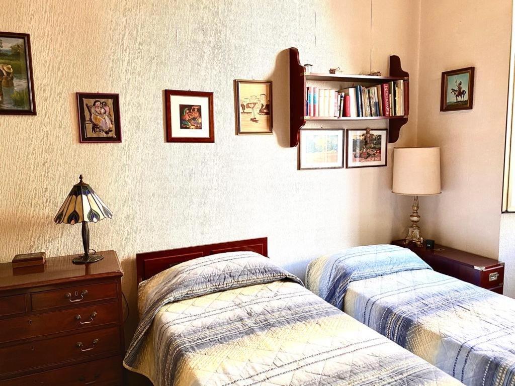 Traditional Style In The City Center Rome Extérieur photo