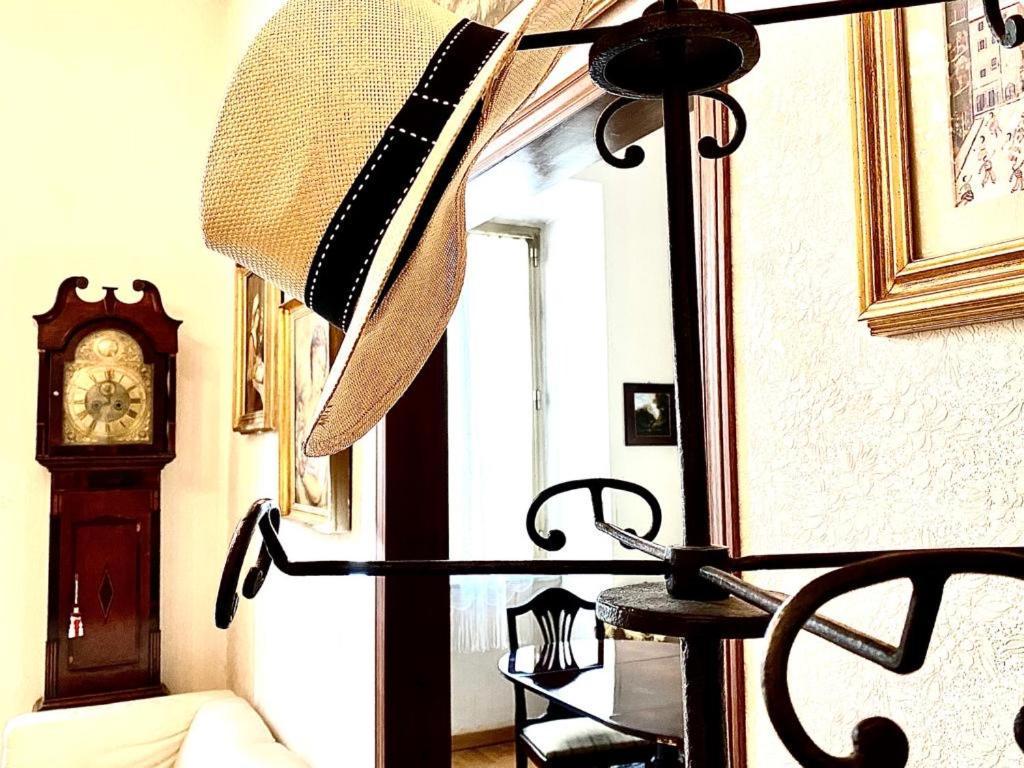 Traditional Style In The City Center Rome Extérieur photo
